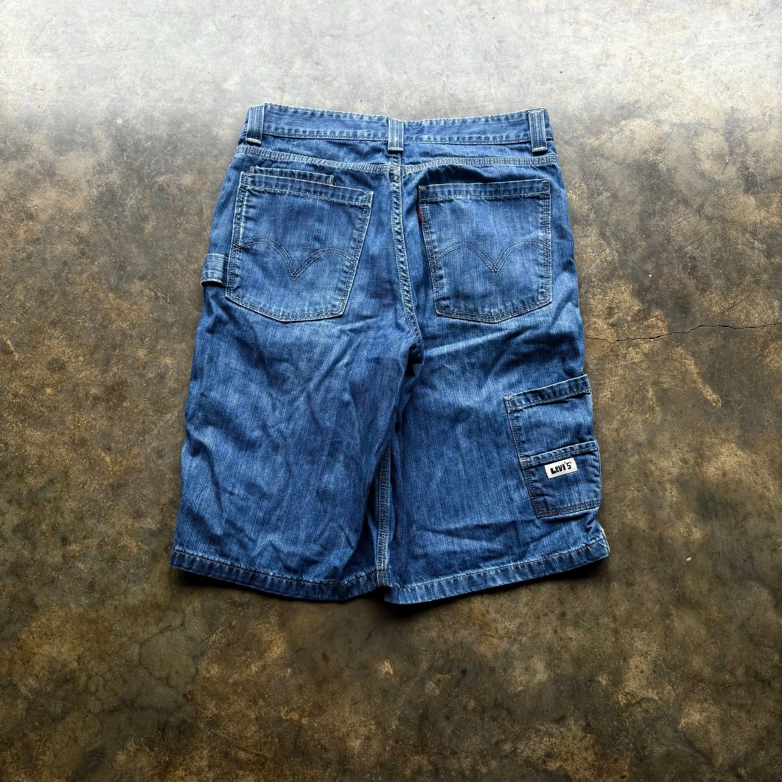 Vintage Baggy Y2K Levis Skater Jorts