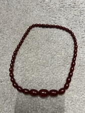 Cherry Amber Bakelite Halskette Collier 18,7 Gramm Kunstharz Kirschrote Kette