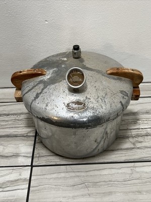 Vtg. NATIONAL No. 7 16 Qt. PRESSURE COOKER-CANNER And All Parts, Complete