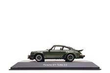 Spark 1:43 Porsche 911 Turbo 3.0 Ferry in Oak Green Metallic (Museum Edition)