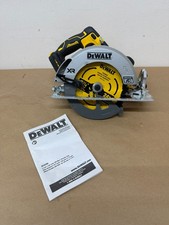 DEWALT 20V MAX* XR inalámbrico sin escobillas 7-1/4 pulgadas Sierra circular (solo herramienta) DCS590