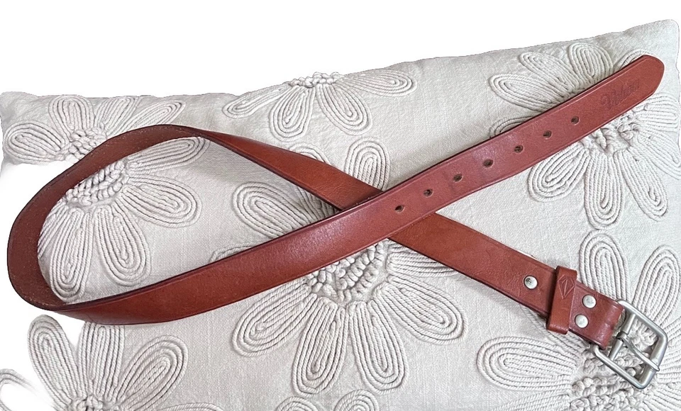 Raro cinturón de cuero marrón genuino Volcom vintage para hombre con hebilla plateada 38 Foto 2 de 4