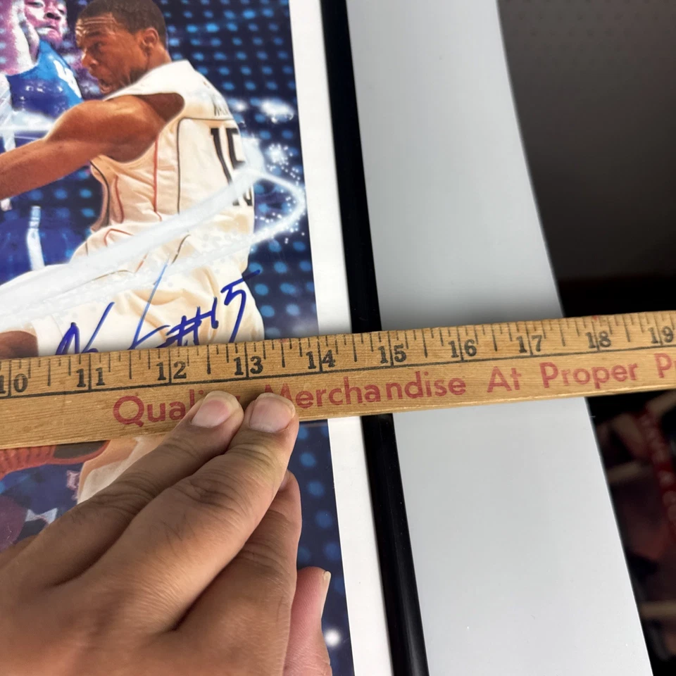 Calendario de baloncesto para hombres 2010-11 UConn Kemba Walker autógrafo firmado automáticamente  Foto 4 de 4