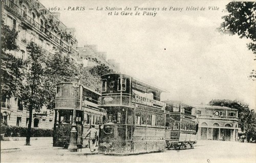 CPA 75 PARIS XVIe LA STATION DES TRAMWAYS DE PASSY HOTEL DE VILLE ET LA GARE DE - 第 1/1 張圖片