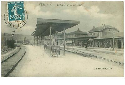 55.VERDUN.n°28810.INTERIEUR Der Gare.taches