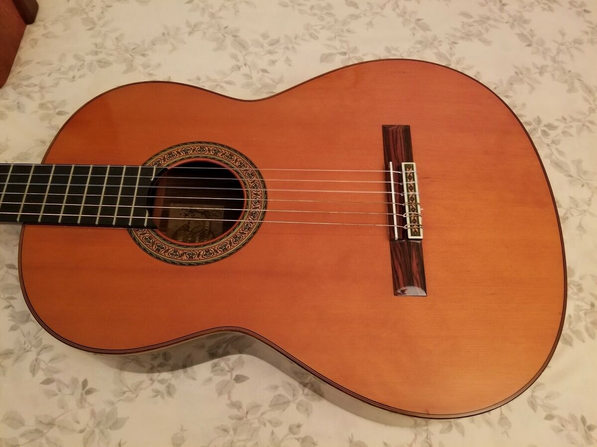 Vintage Yamaha Classical Guitar GC-6D handmade in Japan w Vintage Yamaha Classical Guitar GC-6D handmade in Japan w