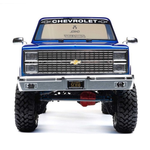Axial AXI03030T1 1/10 SCX10 III Base Camp 1982 Chevy K10 4X4 RTR, Blue - Picture 3 of 12