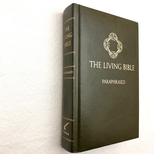 The Living Bible Paraphrased Tyndale House Green Padded Hardcover 1971 - Picture 2 of 11