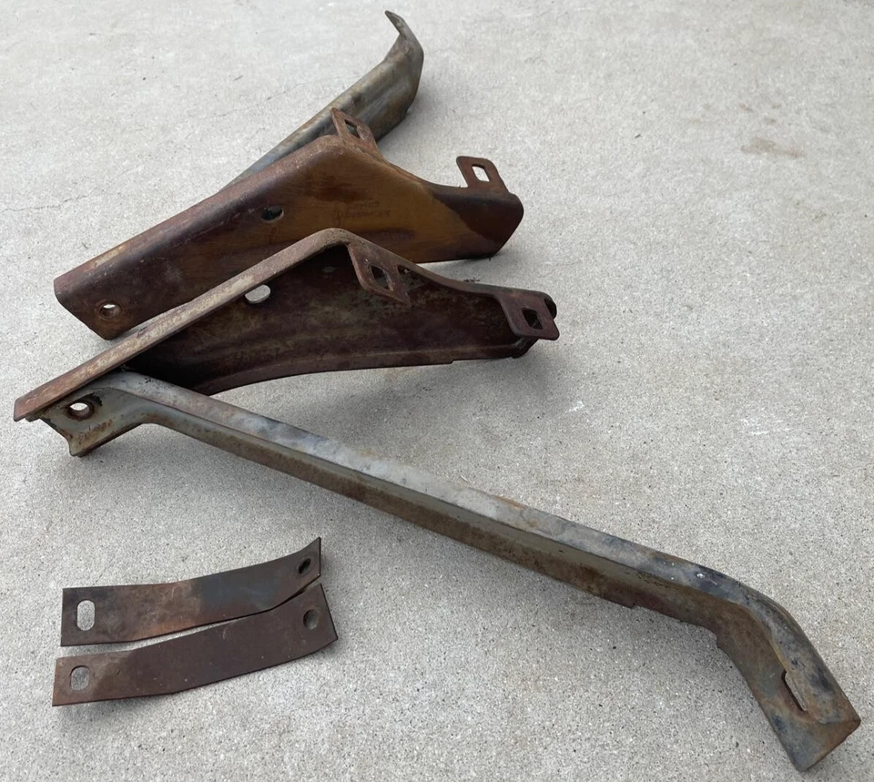 KIT DE SOPORTE SOPORTES DE MONTAJE PARA PARACHOQUES DELANTERO MERCURY COMET 1967 67 OEM Foto 4 de 4