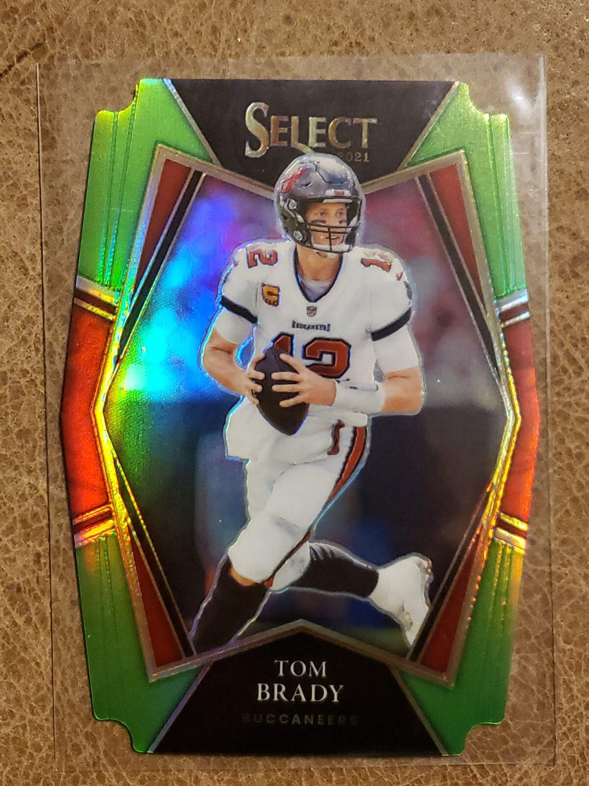 TOM BRADY DIE-CUT PARALLEL 2021 SELECT PREMIER LEVEL NEON GREEN PRIZM #202/349