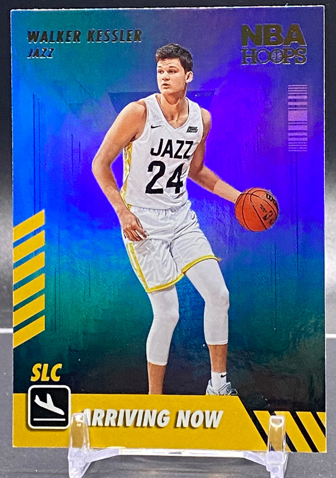 2022-23 Panini NBA Hoops #22 WALKER KESSLER Utah Jazz Arriving Now Holo