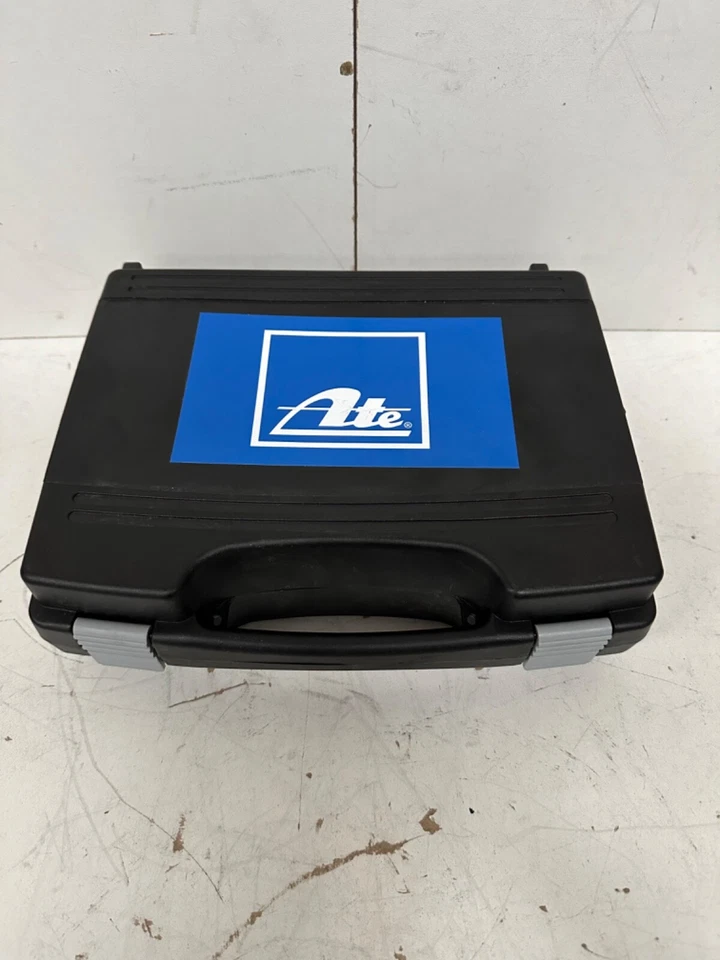 ATE Bleeder Adaptor Set Mineral oil accessory set 03.9302-0720.3 - Image 3 of 4