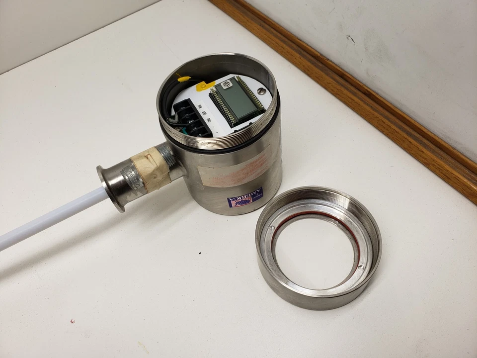 LUMENITE CONTROL TECHNOLOGY MLST-4220-C1.5 (6 foot) SANITARY LEVEL TRANSMITTER - Image 2 of 4