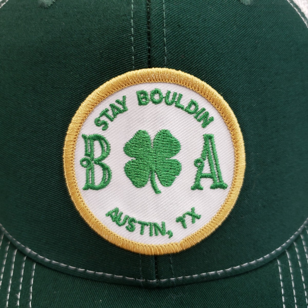 クローバー Bouldin Acres Hat Cap Snapback Green Mesh Back Lucky Clover Patch