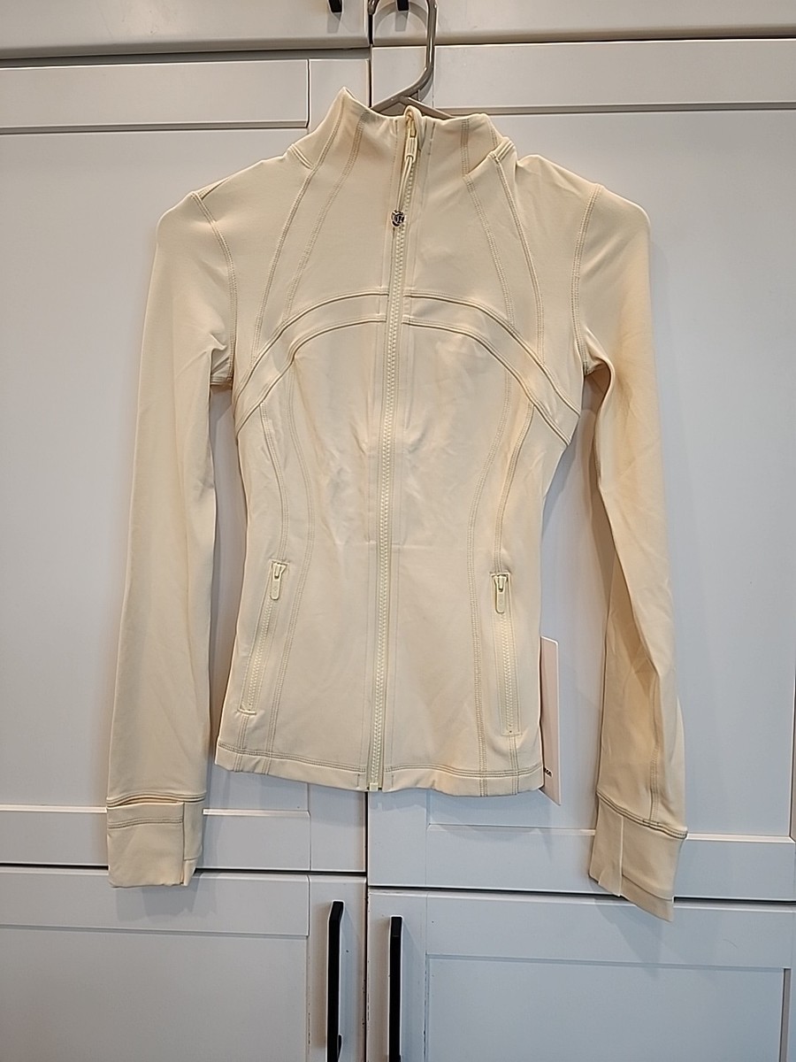 NWT Lululemon Define Nulu Jacket Coat Butter Cream Size 0 Yellow