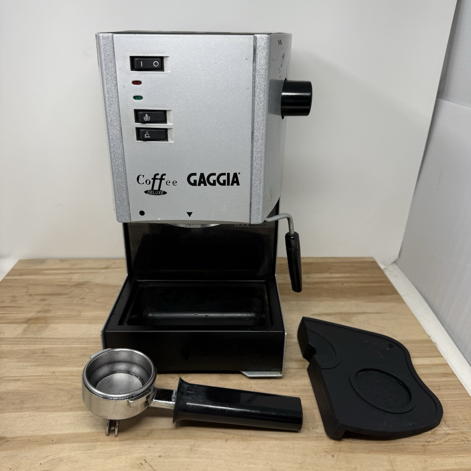 Gaggia Coffee  Deluxe Espresso Machine - Silver / Powers On - As Is Condition