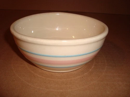 VINTAGE 1970'S #7016 MCCOY PINK & BLUE STRIPED CEREAL BOWL USA
