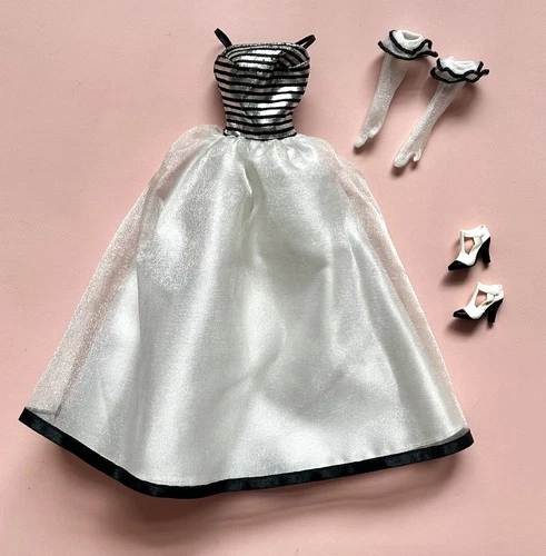 🤍 Barbie 🤍 2001 Vintage Fashion Avenue Film Noir Dress Doll Outfit #25755
