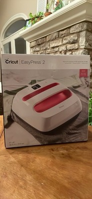 Cricut EasyPress 2 9x9in Ceramic-Coated Heat Press for T-Shirts Precise Control