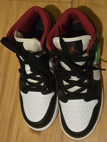 Nike Air Jordan 1 Mid Shoes Women