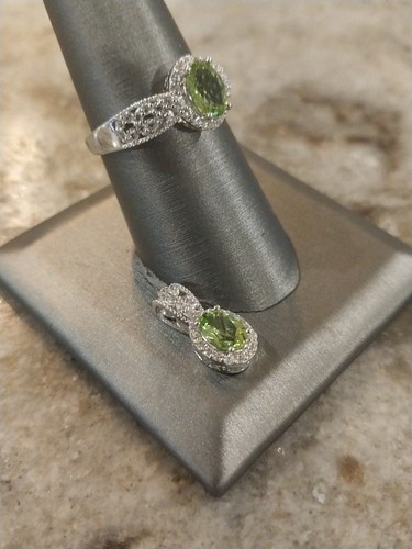 Ciondolo e anello Hebei peridoto e zirconi bianchi corvi eredità (taglia 8,0) - Foto 5 di 24