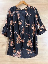 Gypsies Moondust Floral Kimono Top NWT Medium