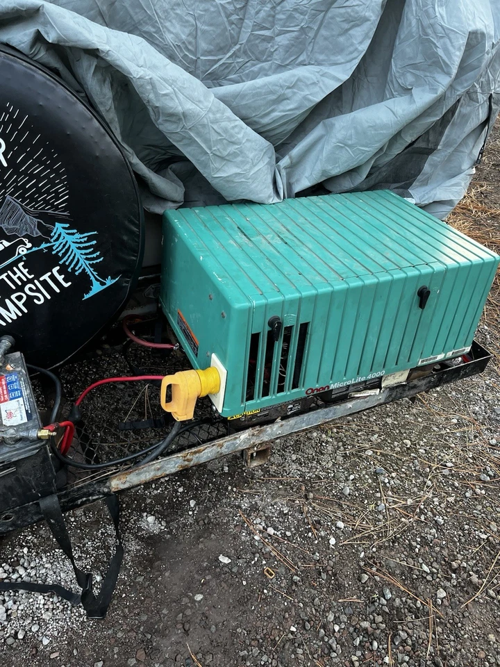 onan microlite 4000 generator 75 Hrs - Image 2 of 3