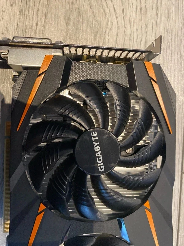 GIGABYTE NVIDIA GeForce GTX 1060 3GB GDDR5 Graphics Card (GVN1060WF2OC3GD) - Image 3 of 4