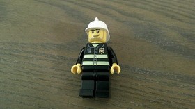 LEGO CITY: Firefighter (5613) 100% Complete w Minifigures & Instructions