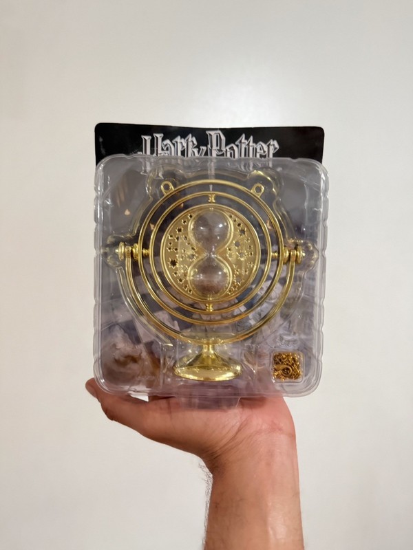 Harry Potter Hermione's Time Turner Hourglass On A Detachable Stand with Chain