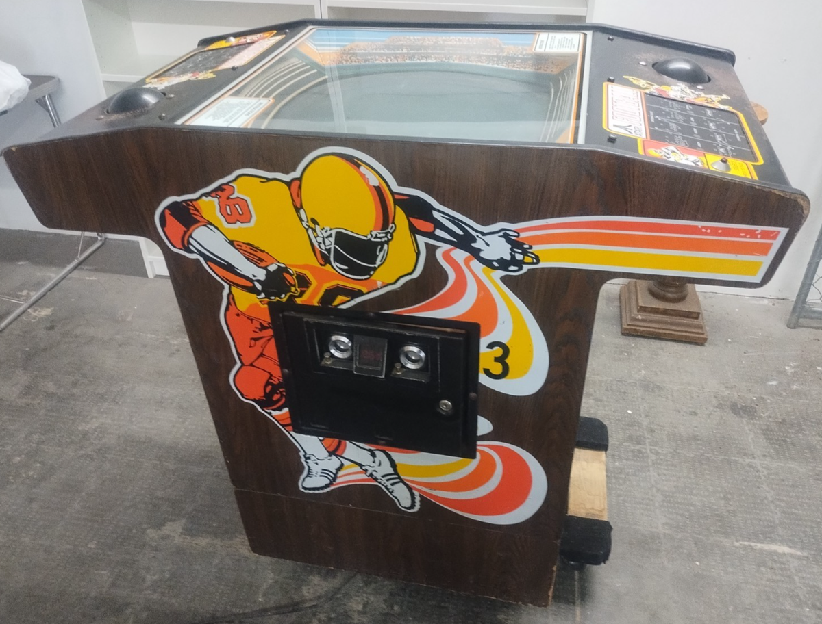 Vintage Atari Football Arcade Machine Game. X & O Classic