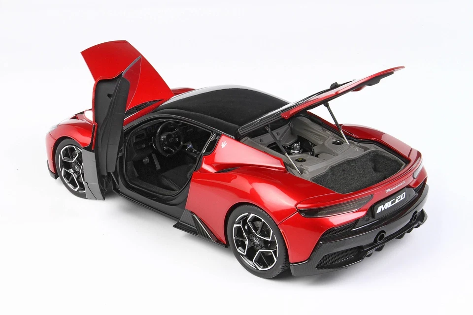 HE180051C 1/18 scale - BBR Maserati MC20 Rosso Vincente DIE-CAST - Immagine 3 di 4