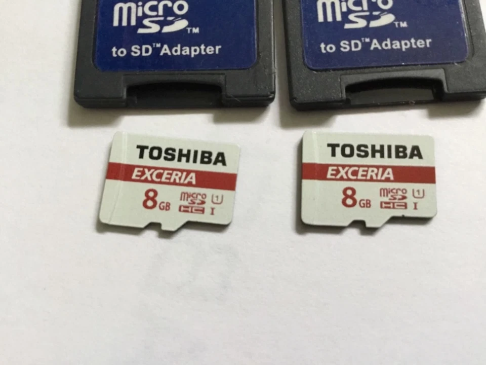 Tarjeta de memoria micro SDHC TOSHIBA Exceria de 8 GB 2 piezas + 2 adaptadores Sandisk para celda, cámara Foto 2 de 3