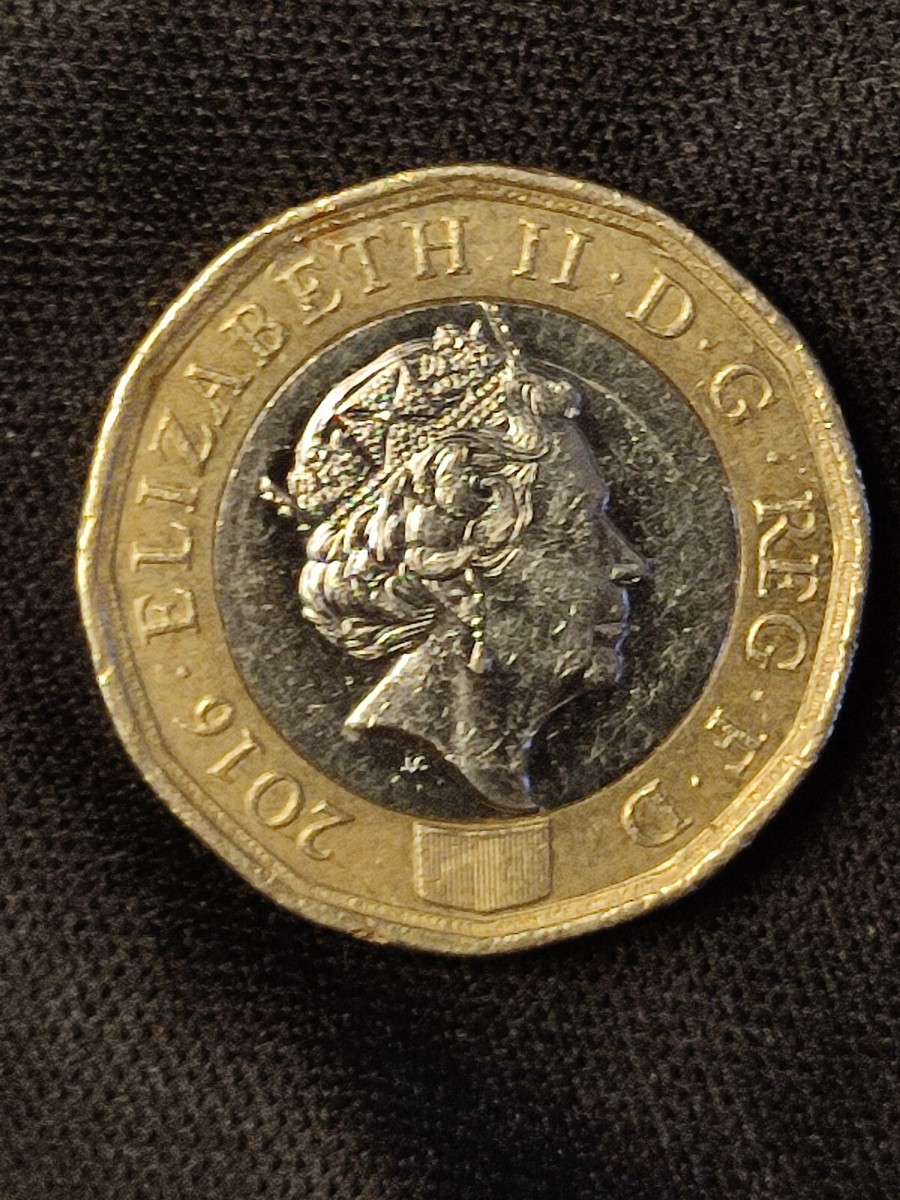 RARE 2017 ONE POUND COIN, YEAR MISPRINT 2016 MINTING ERROR | eBay UK