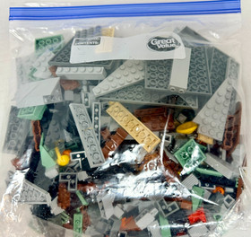 LEGO (4754) Harry Potter: Hagrid's Hut - 100% Complete w/Box, Manual, Figures