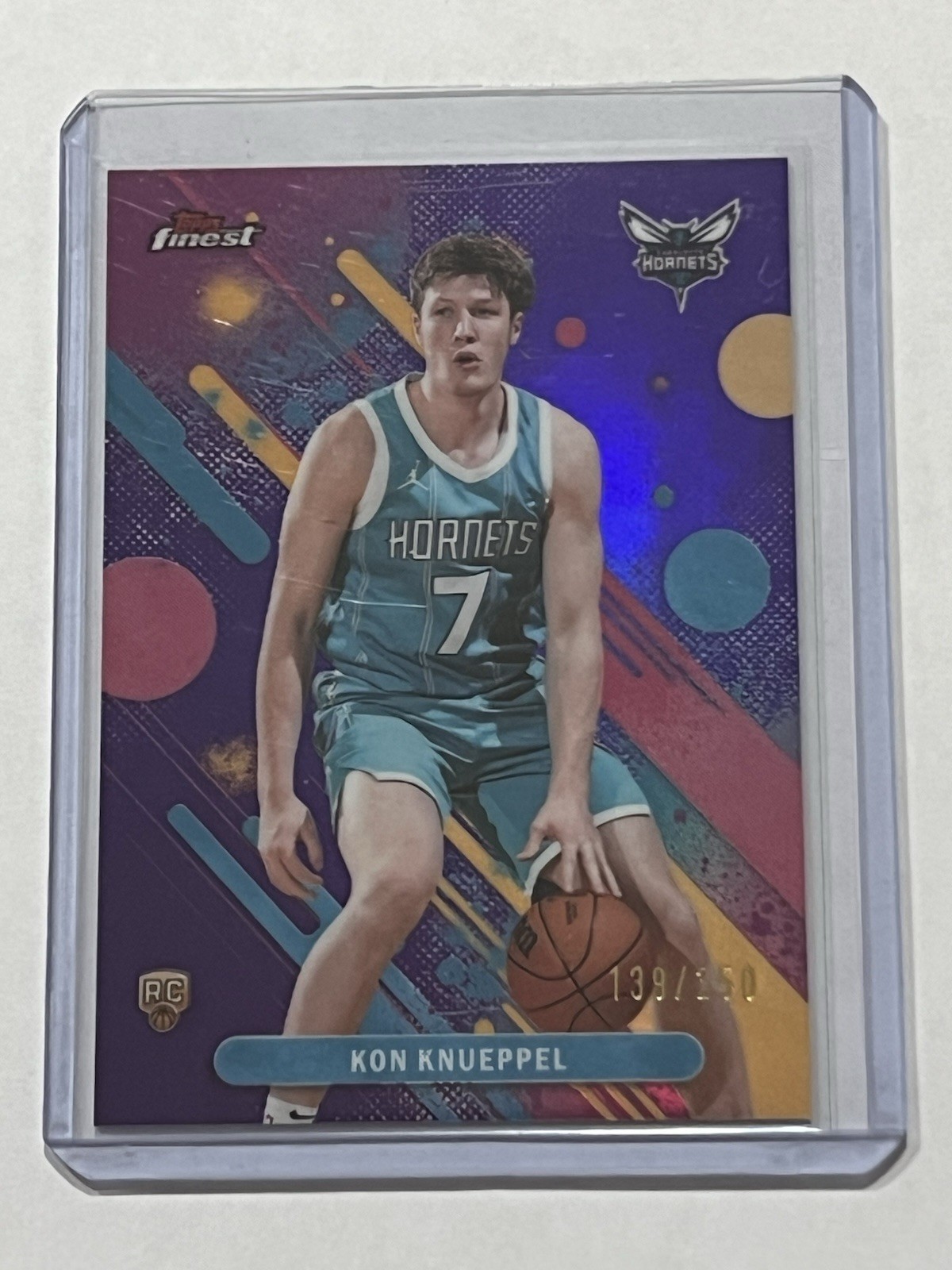 2025-26 Topps Finest Kon Knueppel #4 Common Purple /250 Hornets RC