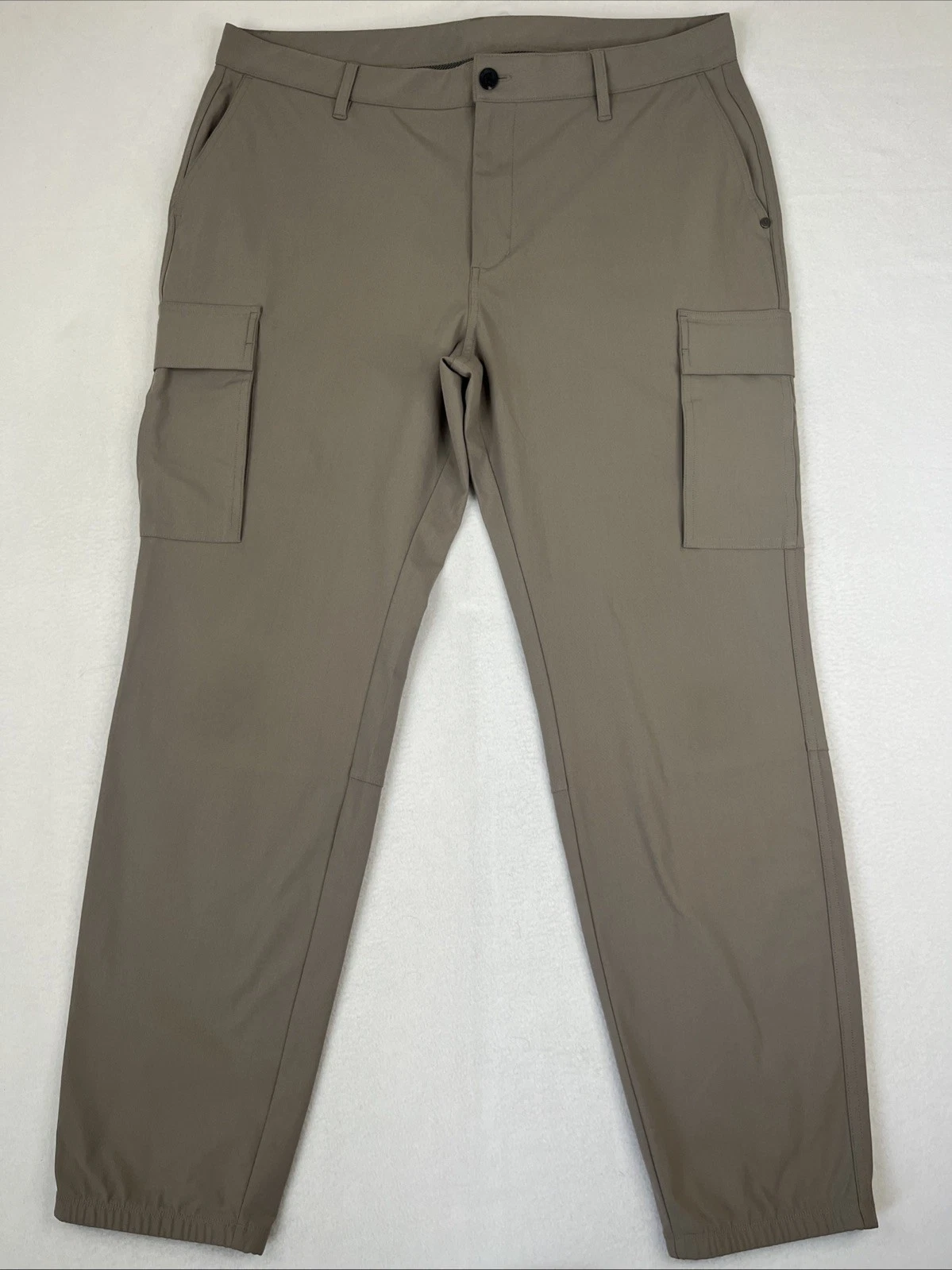 Vuori Meta Cargo Pants Mens 38 Tapered Jogger Performance V451