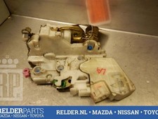 Porte arrière et accessoires Nissan KING-CAB