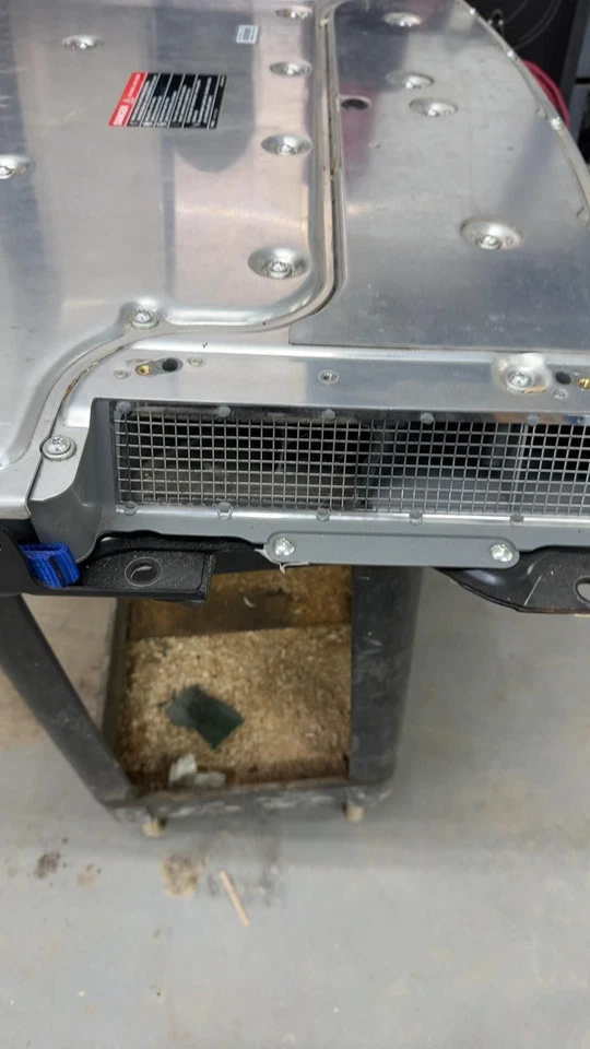 Batería Ford Escape 2010-12 (carga híbrida montada en el piso) Foto 2 de 4