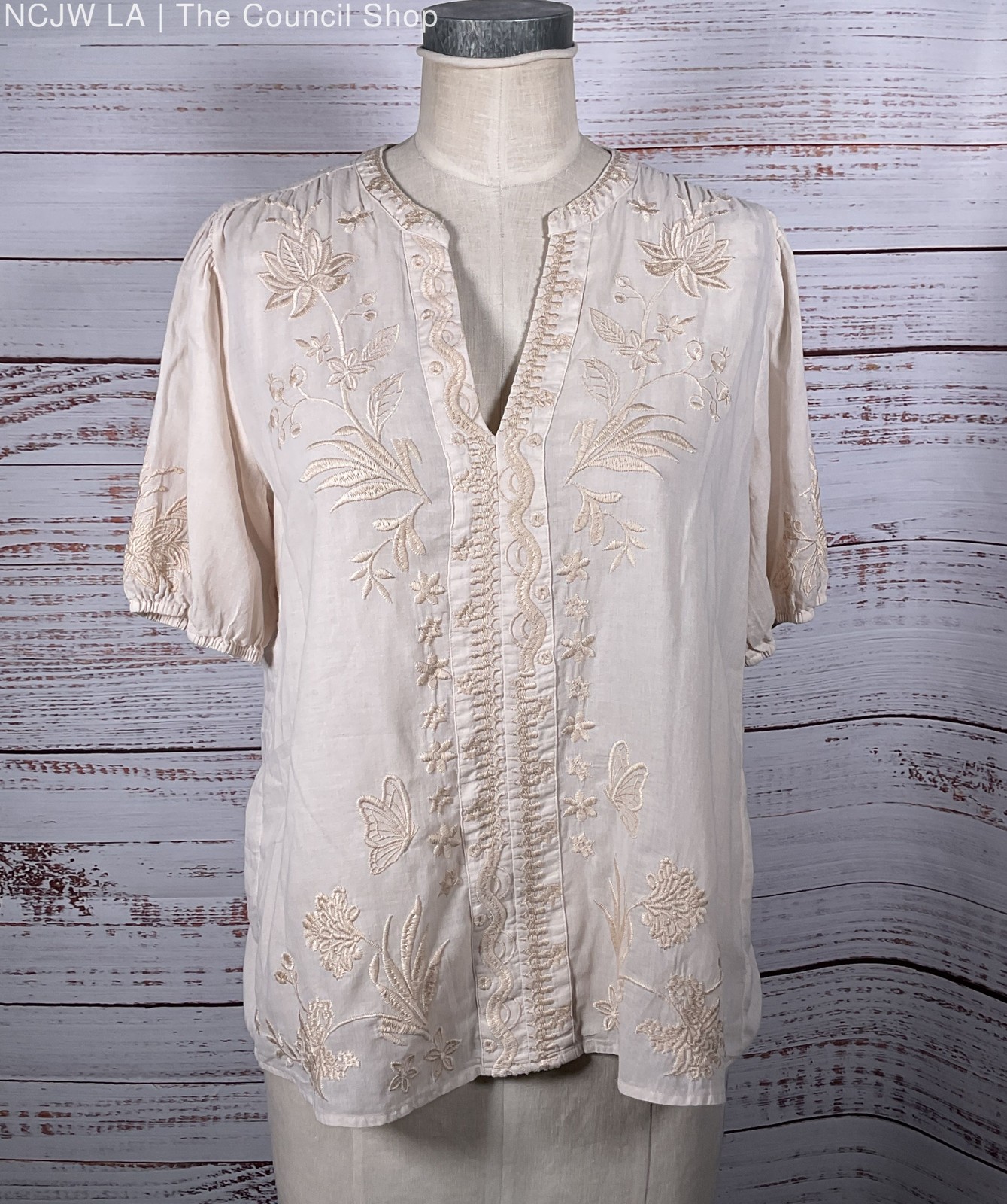 Johnny Was Workshop Split Neck Embroidered Blouse… - image 1