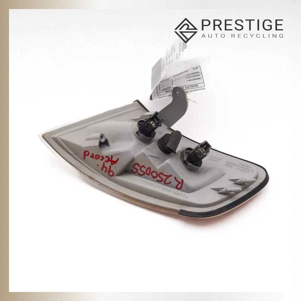 1994-1997 HONDA ACCORD Turn Signal Light Park Lamp Front Right 34300-SV4-A02 OEM - Image 4 of 4