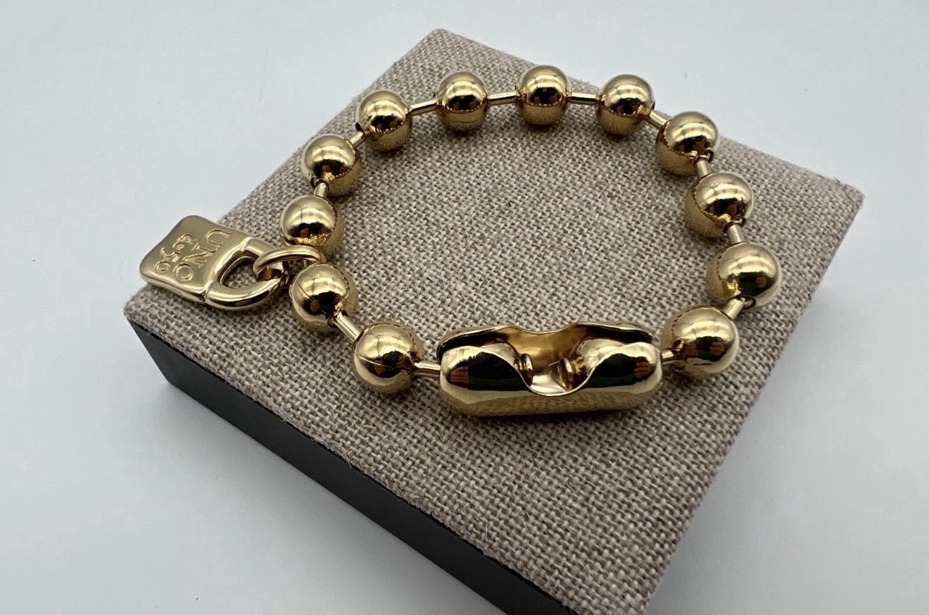 Uno de 50 SNOWFLAKE Bracelet Gold Plated Beads Size Medium