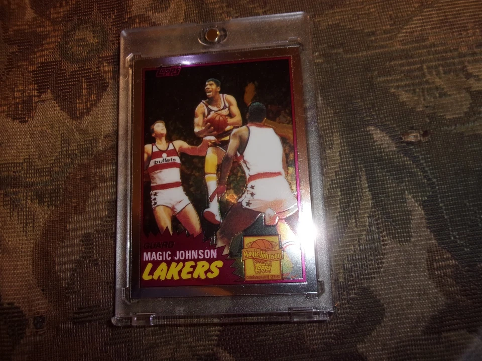 Magic Johnson Topps 2001 serie conmemorativa reimpresión 3 de 7 #21; casi nuevo o mejor Foto 2 de 4