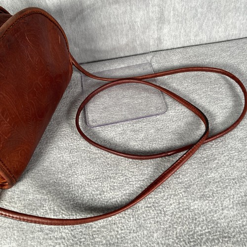 MARGOT Half Moon Embossed Leather Purse Brown Small Crossbody Shoulder Strap - Bild 9 von 20