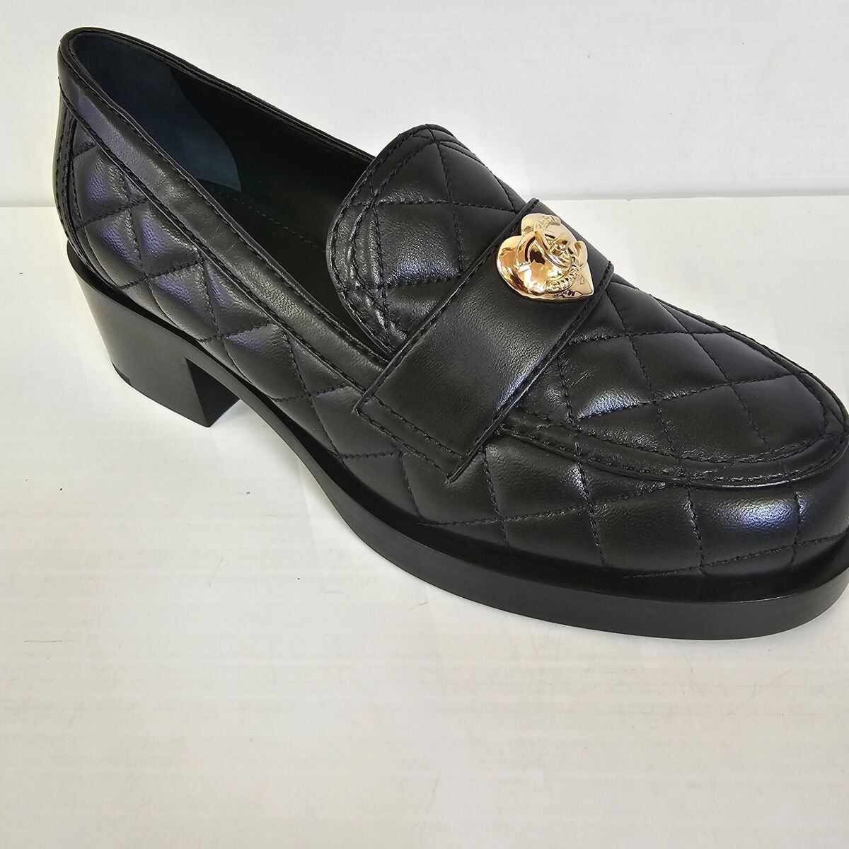 Chanel 23S G39697 Black Quilted CC Gold Logo Loafers 37-40 sizes