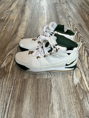 Nike LeBron 3 SVSM Home size 9 Men Shoes NIKE ZOOM LEBRON III 3 QS ST. VINCENT ST. MARY SVSM HOME  main image 3