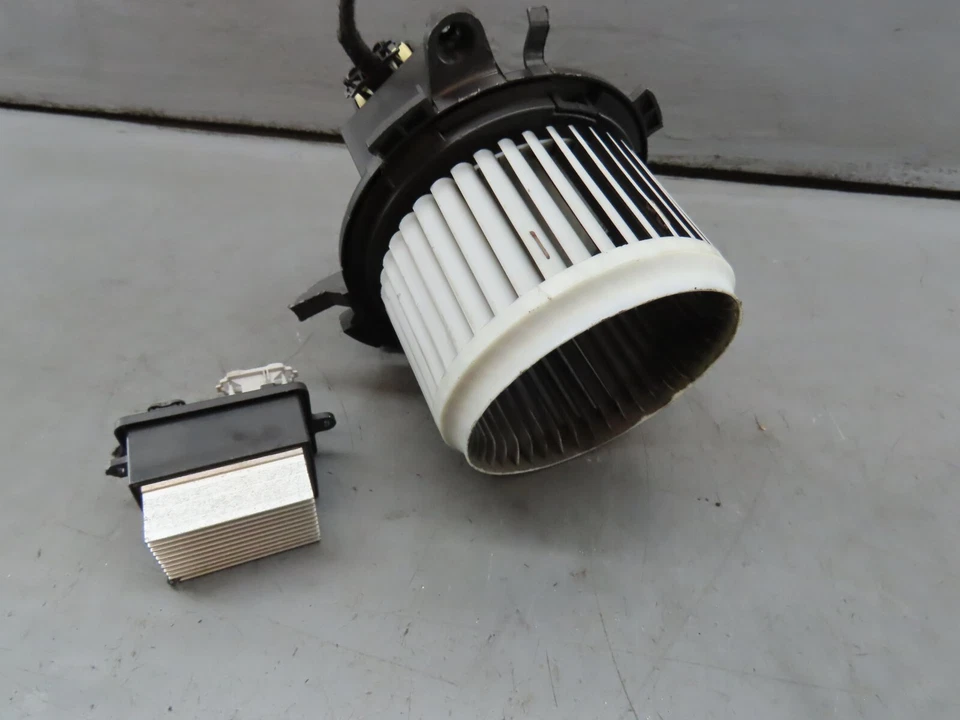 Peugeot Expert Heater Blower Motor & Resistor 2.0HDI 2019 - DENSO 1D480001861677 - Image 4 of 4