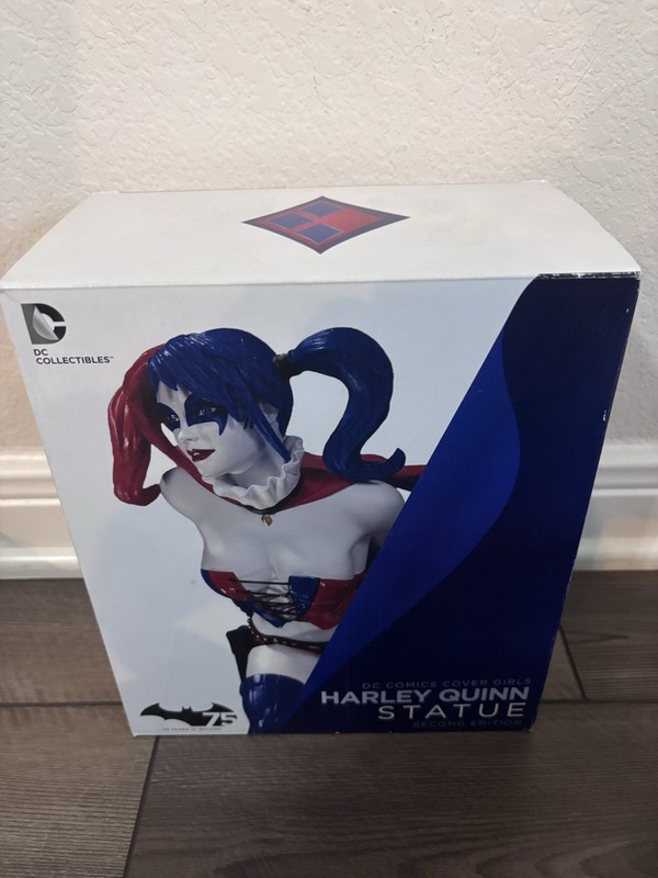 DC Collectibles Cover Girl HARLEY QUINN 8.5" Figure Statue Second Edition Batman