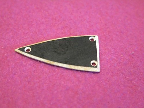 USA vintage triangle 2 ply truss rod cover 1 7/8" for electric guitar /kramer? - Picture 6 of 7