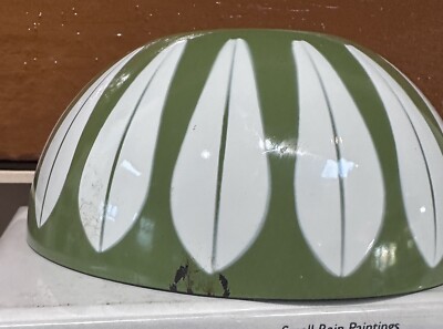 Vintage CATHRINEHOLM OF NORWAY Enamelware AVOCADO & WHITE LOTUS